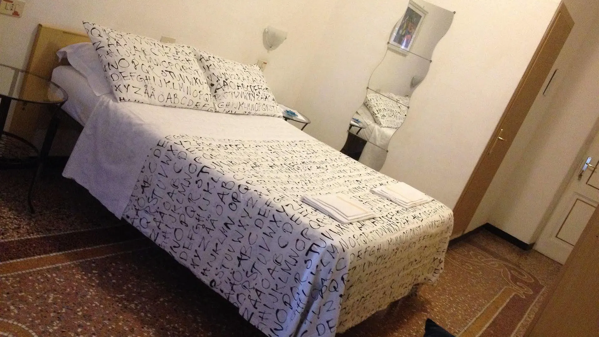 Albergo Carola Genua 2*,
