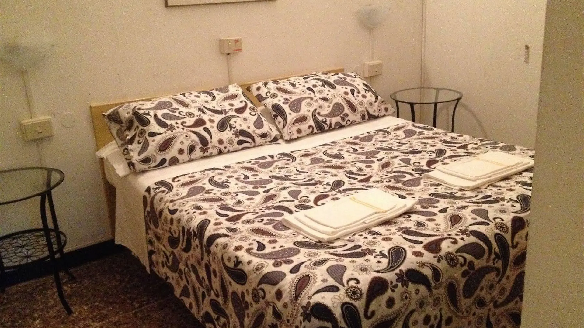 Albergo Carola Genua 2*,  Italië